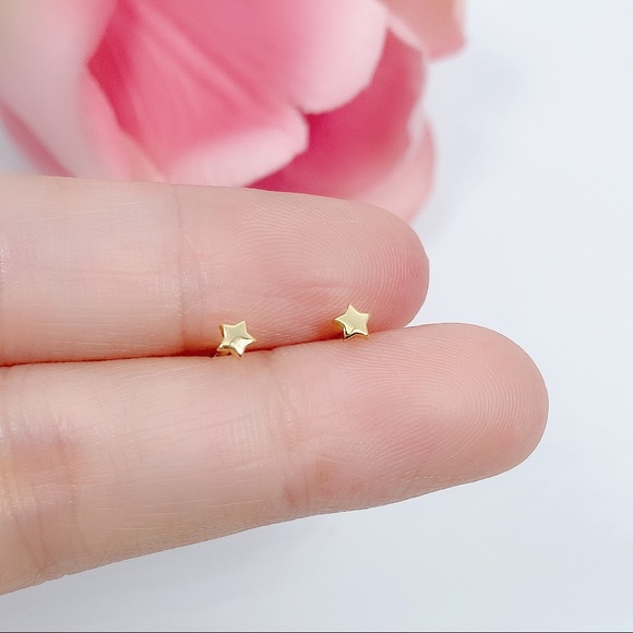 Solid Silver Star Studs- SS013 Gold Star - Picture 3 of 6